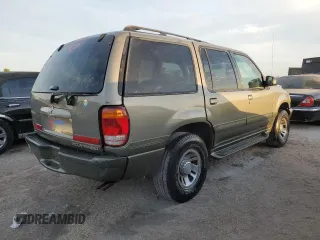 2000 Mercury Mountaineer with VIN 4M2ZU66PXYUJ45516, listed as a Copart auction lot 76132624 with 135,147 mi miles and Non Repairable. Bid and sale history available at carsss.com. Image 3.