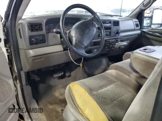 2001 Ford Super Duty F-250 XL with VIN 1FTNX21F11EA72507, listed as a Copart auction lot 41927455 with 257,889 mi miles and Salvage Title. Bid and sale history available at carsss.com. Image 8.
