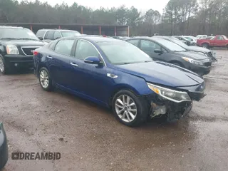 2017 Kia Optima LX z VIN 5XXGT4L37HG125705, wystawiony jako IAAI lot #41542959 z przebiegiem 106 819 mil mil oraz . Historia ofert i sprzedaży dostępna na DreamBid. Obrazek 1.