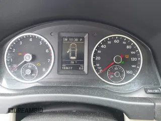 2012 Volkswagen Tiguan SE with VIN WVGBV7AX7CW552641, listed as a IAAI auction lot 42547566 with 184,617 mi miles and . Bid and sale history available at DreamBid. Image 7.