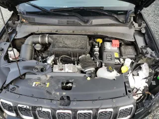 2024 Jeep Compass Latitude Lux with VIN 3C4NJDFN4RT583671, listed as a Copart auction lot 43194835 with 20,124 mi miles and Salvage title. Bid and sale history available at DreamBid. Image 13.