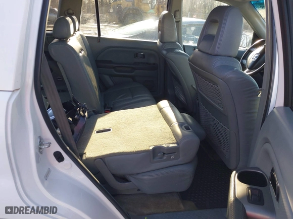 2003 Honda Pilot EX with VIN 2HKYF18683H589287, listed as a IAAI auction lot 41487770 with 177,907 mi miles. Bid and sale history available at carsss.com. Image 8.