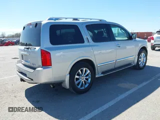 2010 Infiniti QX56 with VIN 5N3ZA0NE6AN909747, listed as a IAAI auction lot 41840842 with 188,469 mi miles and . Bid and sale history available at carsss.com. Image 4.
