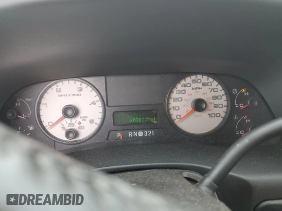 2005 Ford F-250 XL with VIN 1FTSW21P65ED22554, listed as a Copart auction lot 75177884 with 308,817 mi miles and Salvage Title. Bid and sale history available at DreamBid. Image 9.