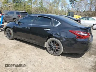 2018 Nissan Altima 2.5 S with VIN 1N4AL3AP7JC255405, listed as a Copart auction lot 50826425 with 165,941 mi miles and Clean Title. Bid and sale history available at carsss.com. Image 2.