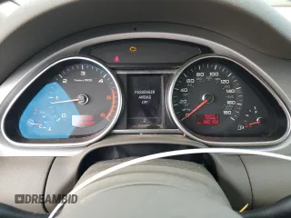 2010 Audi Q7 Premium Plus z VIN WA1LMAFE9AD003655, wystawiony jako Copart lot #84422404 z przebiegiem 180 102 mil mil oraz Czysty tytuł • Clean title. Historia ofert i sprzedaży dostępna na DreamBid. Obrazek 9.