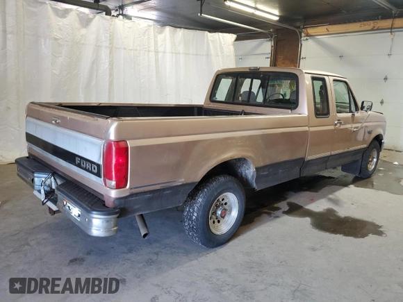 1993 Ford F-150 with VIN 1FTEX15NXPKB04599, listed as a Copart auction lot 56181044 with 212,148 mi miles and Clean Title. Bid and sale history available at carsss.com. Image 3.