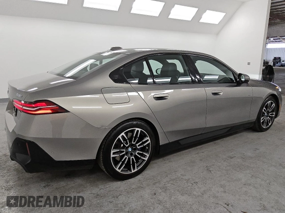 2024 BMW 5 Series 530i with VIN WBA43FJ0XRCS73661, listed as a Copart auction lot 49742735 with 19,148 mi miles and Clean Title. Bid and sale history available at carsss.com. Image 3.