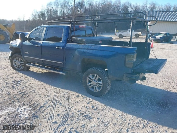 2015 Chevrolet Silverado 2500HD Built After Aug 14 High Country with VIN 1GC1KXE86FF563162, listed as a IAAI auction lot 41161526 with 1 mi miles. Bid and sale history available at carsss.com. Image 3.