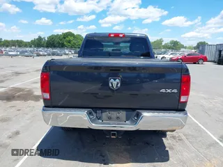 2016 Ram 1500 Express z VIN 1C6RR7FT1GS412473, wystawiony jako IAAI lot #42350678 z przebiegiem 136 325 mil mil oraz . Historia ofert i sprzedaży dostępna na DreamBid. Obrazek 16.