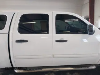 2010 Chevrolet Silverado 1500 LT with VIN 3GCRKSE32AG150933, listed as a IAAI auction lot 41721088 with 269,584 mi miles and . Bid and sale history available at DreamBid. Image 14.