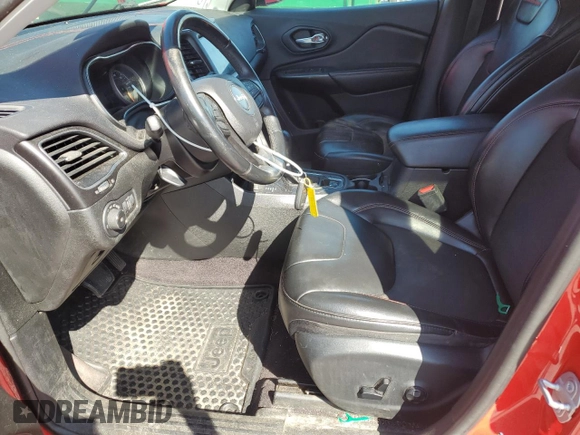 2019 Jeep Cherokee Trailhawk with VIN 1C4PJMBX2KD147090, listed as a Copart auction lot 52435815 with 101,043 mi miles and Salvage Title. Bid and sale history available at DreamBid. Image 7.