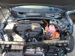2024 Kia Sportage SX-Prestige with VIN KNDPXCDGXR7138572, listed as a Copart auction lot 84410594 with 5,986 mi miles and Salvage title. Bid and sale history available at DreamBid. Image 12.