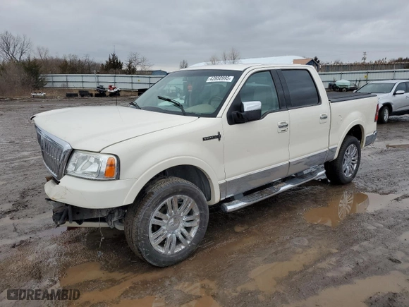 2007 Lincoln Mark LT with VIN 5LTPW18527FJ05517, listed as a Copart auction lot 43950995 with 190,224 mi miles and Salvage Title. Bid and sale history available at carsss.com. Image 1.