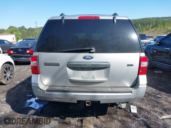 2011 Ford Expedition Limited with VIN 1FMJU1K56BEF07381, listed as a IAAI auction lot 42012025 with 262,730 mi miles. Bid and sale history available at carsss.com. Image 16.
