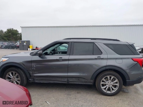 2021 Ford Explorer XLT with VIN 1FMSK8DH2MGA35830, listed as a IAAI auction lot 41077671 with 35,458 mi miles. Bid and sale history available at carsss.com. Image 15.