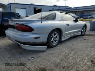 1997 Pontiac Firebird with VIN 2G2FS22K3V2222735, listed as a Copart auction lot 86112574 with 172,116 mi miles and Salvage Title. Bid and sale history available at carsss.com. Image 3.