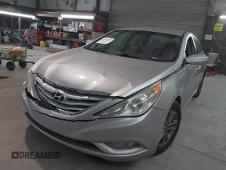 2013 Hyundai Sonata GLS z VIN 5NPEB4AC3DH720286, wystawiony jako IAAI lot #42330871 z przebiegiem 248 099 mil mil oraz . Historia ofert i sprzedaży dostępna na DreamBid. Obrazek 2.