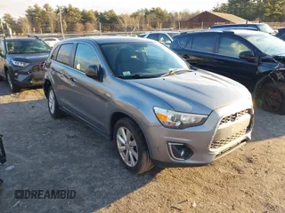 2014 Mitsubishi Outlander SE z VIN 4A4AR4AU6EE025684, wystawiony jako IAAI lot #41084737 z przebiegiem 140 829 mil mil oraz . Historia ofert i sprzedaży dostępna na DreamBid. Obrazek 1.