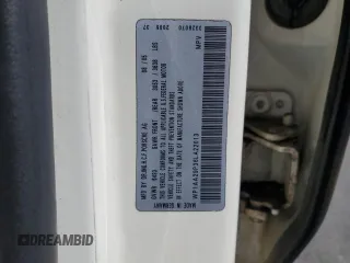 2006 Porsche Cayenne z VIN WP1AA29P36LA22013, wystawiony jako Copart lot #58748915 z przebiegiem 164 710 mil mil oraz Szkoda całkowita • Salvage title. Historia ofert i sprzedaży dostępna na DreamBid. Obrazek 13.