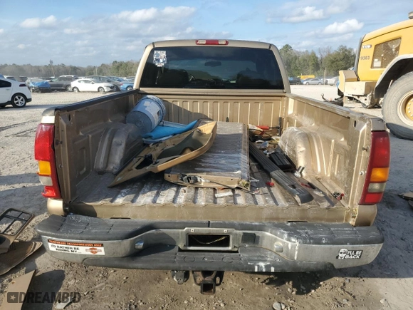 2000 Chevrolet Silverado 1500 LS with VIN 2GCEC19T8Y1274739, listed as a Copart auction lot 88665185 with 0 mi miles and Non Repairable. Bid and sale history available at carsss.com. Image 6.