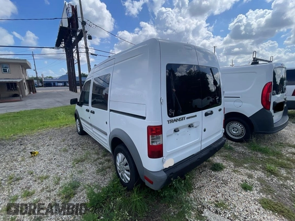 2011 Ford Transit Connect XL with VIN NM0LS6AN0BT051081, listed as a Copart auction lot 64581815 with 185,446 mi miles and Clean title. Bid and sale history available at DreamBid. Image 3.