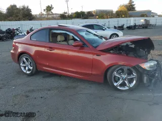 2009 BMW 1 Series 135i with VIN WBAUC73509VK95641, listed as a Copart auction lot 77600474 with 0 mi miles and Salvage Title. Bid and sale history available at carsss.com. Image 4.