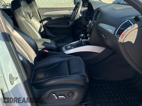 2015 Audi SQ5 Premium Plus z VIN WA1CGAFP6FA106064, wystawiony jako Copart lot #56433725 z przebiegiem 113 278 mil mil oraz Czysty tytuł • Clean title. Historia ofert i sprzedaży dostępna na DreamBid. Obrazek 5.