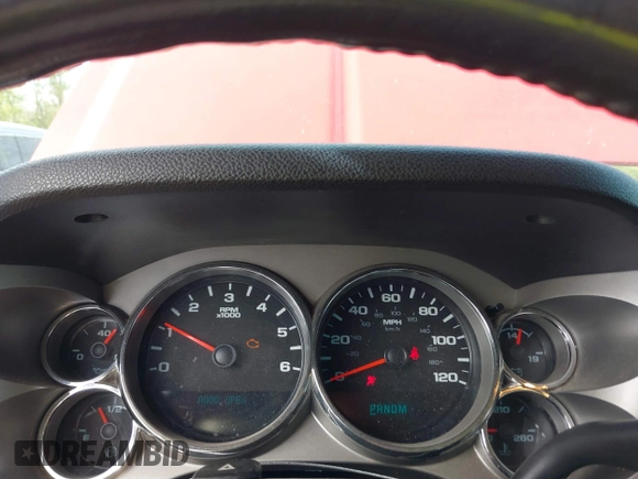 2011 Chevrolet Silverado 1500 LT with VIN 3GCPKSE37BG303301, listed as a IAAI auction lot 42097369 with 175,611 mi miles and . Bid and sale history available at DreamBid. Image 7.