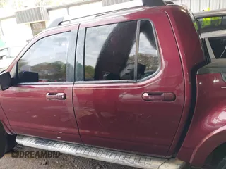 2007 Ford Explorer Sport Trac Limited с VIN 1FMEU33K37UA08603, выставлен на аукционе IAAI как лот 41836401 с пробегом 226 675 миль миль и . История ставок и продаж доступна на DreamBid. Изображение 14.