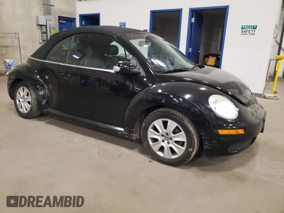 2009 Volkswagen Beetle S with VIN 3VWRG31Y49M406783, listed as a Copart auction lot 75182044 with 57,113 mi miles and Salvage title. Bid and sale history available at DreamBid. Image 4.