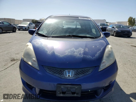 2009 Honda Fit Sport w/Navi with VIN JHMGE88639S037082, listed as a Copart auction lot 53303755 with 213,931 mi miles and Salvage Title. Bid and sale history available at carsss.com. Image 5.