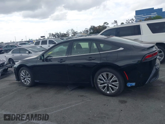 2021 Toyota Mirai XLE with VIN JTDAAAAA1MA002323, listed as a IAAI auction lot 42034157 with 16,592 mi miles and . Bid and sale history available at carsss.com. Image 14.