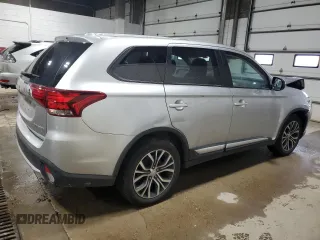 2018 Mitsubishi Outlander ES with VIN JA4AZ3A34JJ006152, listed as a Copart auction lot 58596085 with 126,117 mi miles and Salvage title. Bid and sale history available at DreamBid. Image 3.