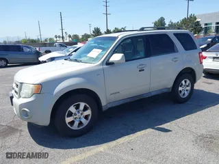2008 Ford Escape Limited with VIN 1FMCU04188KB76343, listed as a IAAI auction lot 41975218 with 258,847 mi miles. Bid and sale history available at carsss.com. Image 2.