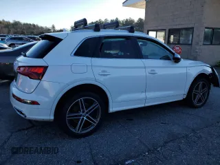 2018 Audi SQ5 Premium Plus with VIN WA1A4AFY4J2213996, listed as a Copart auction lot 83231744 with Not Provided miles and Salvage Title. Bid and sale history available at DreamBid. Image 3.