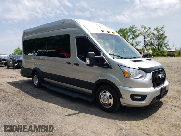 2022 Ford Transit with VIN 1FDRU8UG5NKA33889, listed as a Copart auction lot 55999664 with 23,149 mi miles and Salvage Title. Bid and sale history available at DreamBid. Image 4.