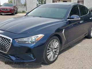 2020 Genesis G70 2.0T z VIN KMTG34LA5LU053373, wystawiony jako Copart lot #61485275 z przebiegiem 59 966 mil mil oraz Szkoda całkowita • Salvage title. Historia ofert i sprzedaży dostępna na DreamBid. Obrazek 2.