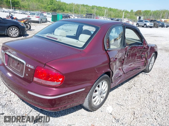2003 Hyundai Sonata GLS with VIN KMHWF35H23A849193, listed as a IAAI auction lot 42023187 with 58,300 mi miles. Bid and sale history available at carsss.com. Image 4.