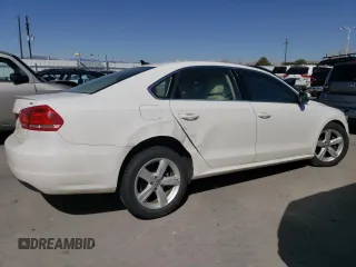 2013 Volkswagen Passat SE w/Sunroof with VIN 1VWBP7A35DC139094, listed as a Copart auction lot 48943295 with 74,302 mi miles and Salvage Title. Bid and sale history available at carsss.com. Image 3.