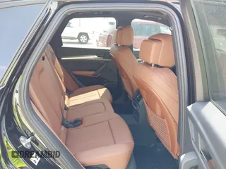 2025 Audi Q5 S line Premium z VIN WA1GAAFY3S2040329, wystawiony jako IAAI lot #41896569 z przebiegiem 2 575 mil mil oraz . Historia ofert i sprzedaży dostępna na DreamBid. Obrazek 8.