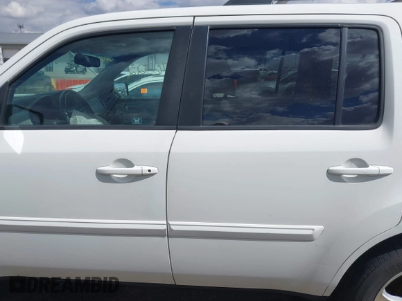 2012 Honda Pilot EX-L with VIN 5FNYF4H54CB057249, listed as a IAAI auction lot 41876322 with 180,641 mi miles and . Bid and sale history available at DreamBid. Image 15.