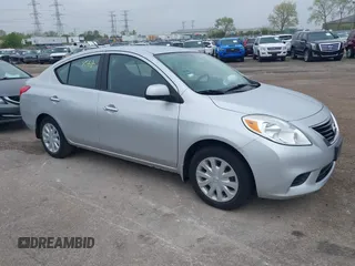 2012 Nissan Versa SV with VIN 3N1CN7AP5CL916413, listed as a IAAI auction lot 42184567 with 71,068 mi miles. Bid and sale history available at carsss.com. Image 1.