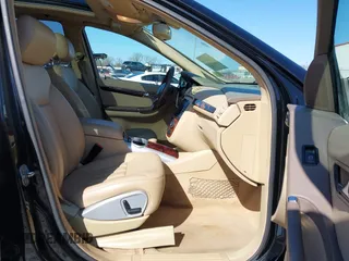 2010 Mercedes-Benz R-Class R 350 with VIN 4JGCB6FE0AA110342, listed as a IAAI auction lot 41440290 with 164,596 mi miles. Bid and sale history available at carsss.com. Image 5.