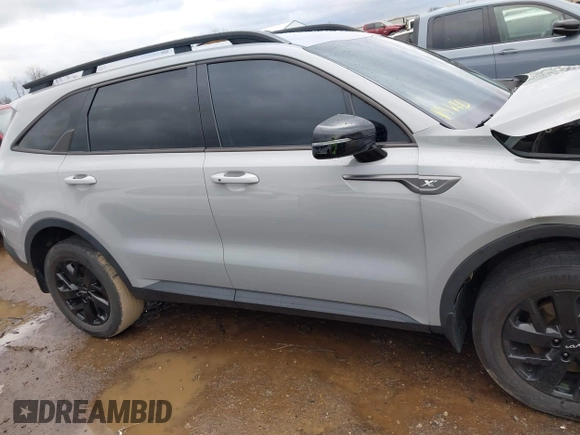 2022 Kia Sorento X-Line S with VIN 5XYRLDLC4NG125936, listed as a IAAI auction lot 41217535 with 32,988 mi miles. Bid and sale history available at carsss.com. Image 13.