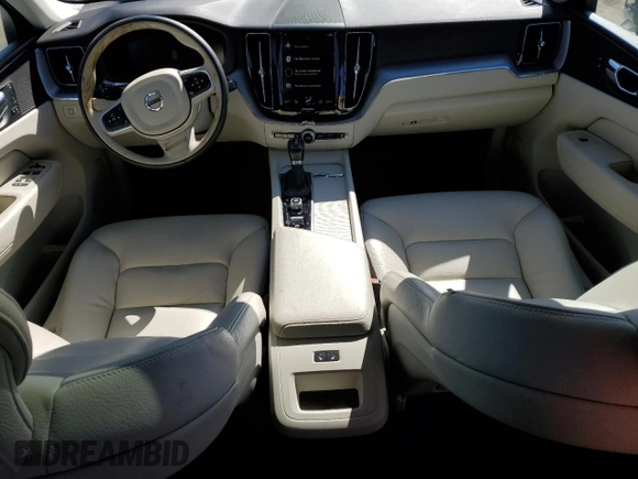 2020 Volvo XC60 Momentum with VIN YV4A22RKXL1418320, listed as a Copart auction lot 87628265 with 53,162 mi miles and Salvage title. Bid and sale history available at DreamBid. Image 8.