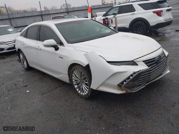 2020 Toyota Avalon Hybrid Limited with VIN 4T1C21FB9LU016373, listed as a IAAI auction lot 41536148 with 104,675 mi miles. Bid and sale history available at carsss.com. Image 1.