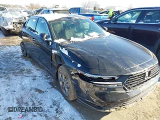2024 Honda Accord EX с VIN 1HGCY1F38RA043524, выставлен на аукционе IAAI как лот 41365241 с пробегом 24 743 миль миль и . История ставок и продаж доступна на DreamBid. Изображение 1.
