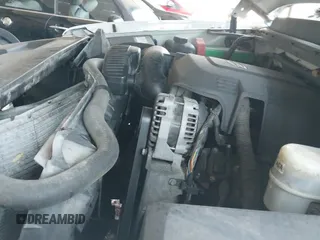 2008 GMC Sierra 1500 SL с VIN 2GTEC13C081161635, выставлен на аукционе IAAI как лот 43366180 с пробегом 299 157 миль миль и . История ставок и продаж доступна на DreamBid. Изображение 19.