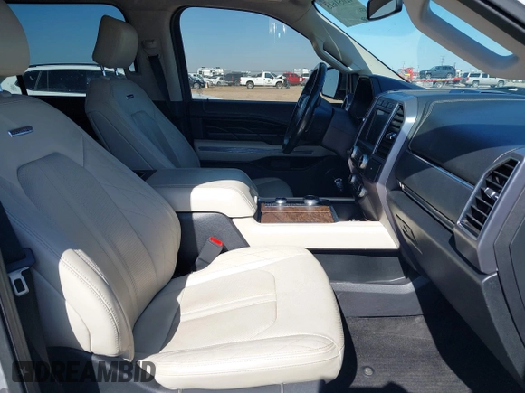 2018 Ford Expedition Platinum with VIN 1FMJU1MTXJEA21795, listed as a IAAI auction lot 42051613 with 90,922 mi miles and . Bid and sale history available at DreamBid. Image 5.